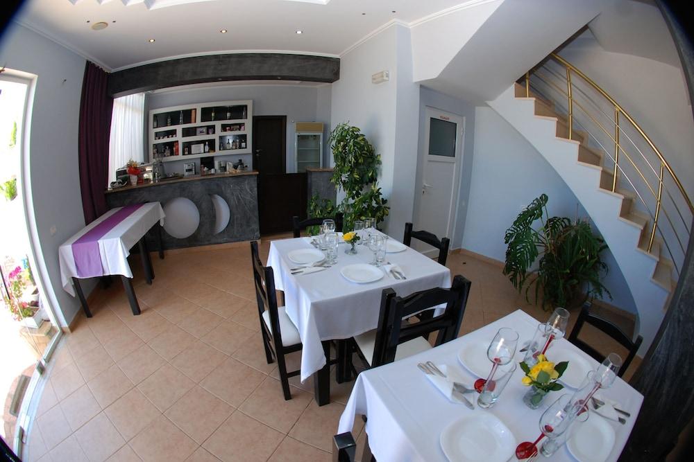 Villa Doka Sarande Luaran gambar
